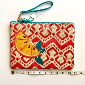 NWT Vera Bradley Cute Straw Wristlet
